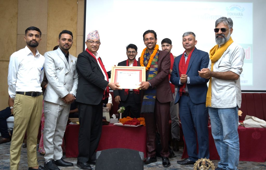 पत्रकार अमृत सुवेदीसहित विभिन्न क्षेत्रका ६ जना पुरस्कृत