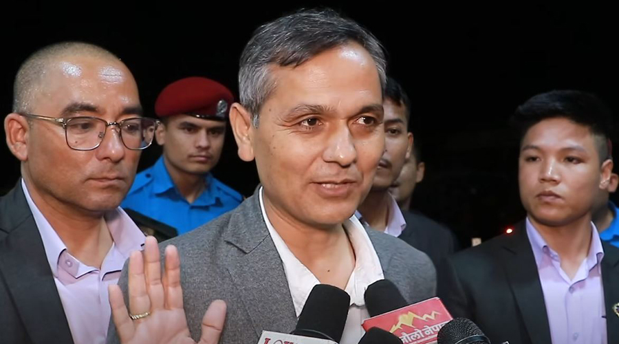 नेताका पासपोर्ट रोक्काबारे गृहमन्त्री– अनुसन्धान गर्ने निकायले सबै गर्छ