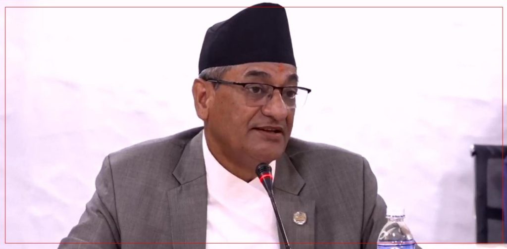 गृहमन्त्री रमेश लेखकले राजीनामा दिए।