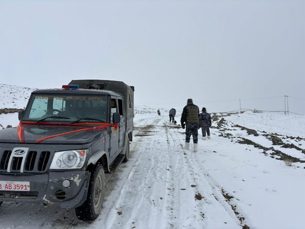हिमपातबाट अलपत्र ७५० जना पर्यटकको तिलिचो बेस