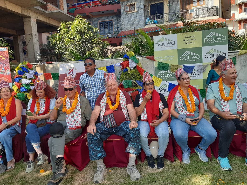 पोखरामा पर्यटकसंगै   भाइटिका महोत्सव मनाइयो