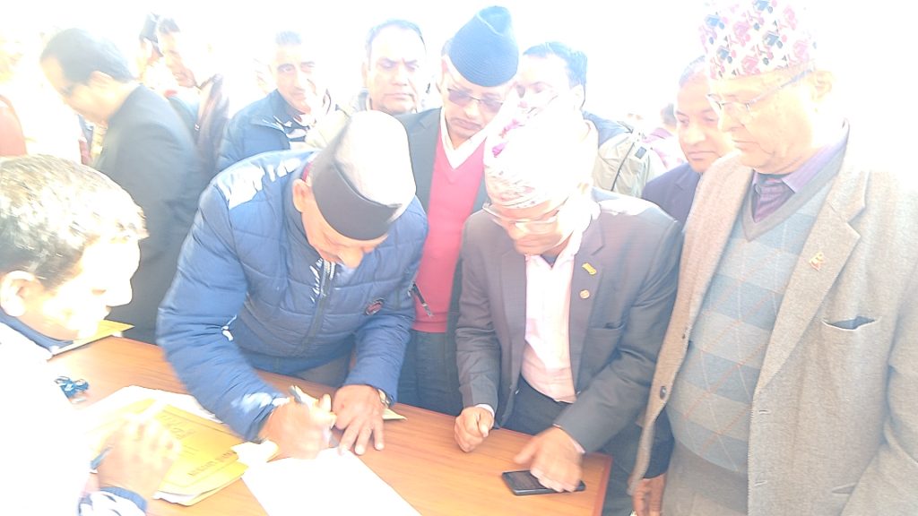 एमाले कास्की क्षेत्र न २ बाट प्रभाबशाली बौद्धिक  युबा नेता  एमाले केन्द्रिय सदस्य रश्मि आचार्यको  उम्मेदवारी दर्ता