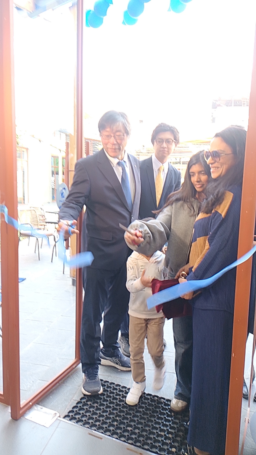 पोखरामा खुल्यो पाइलट ब्रान्ड पेनको आउटलेट