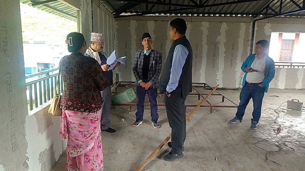 जिल्ला समन्वय समिति कास्कीद्वारा माछापुच्छ्रे गाउँपालिकाका लागत साझेदारीका योजना अनुगमन