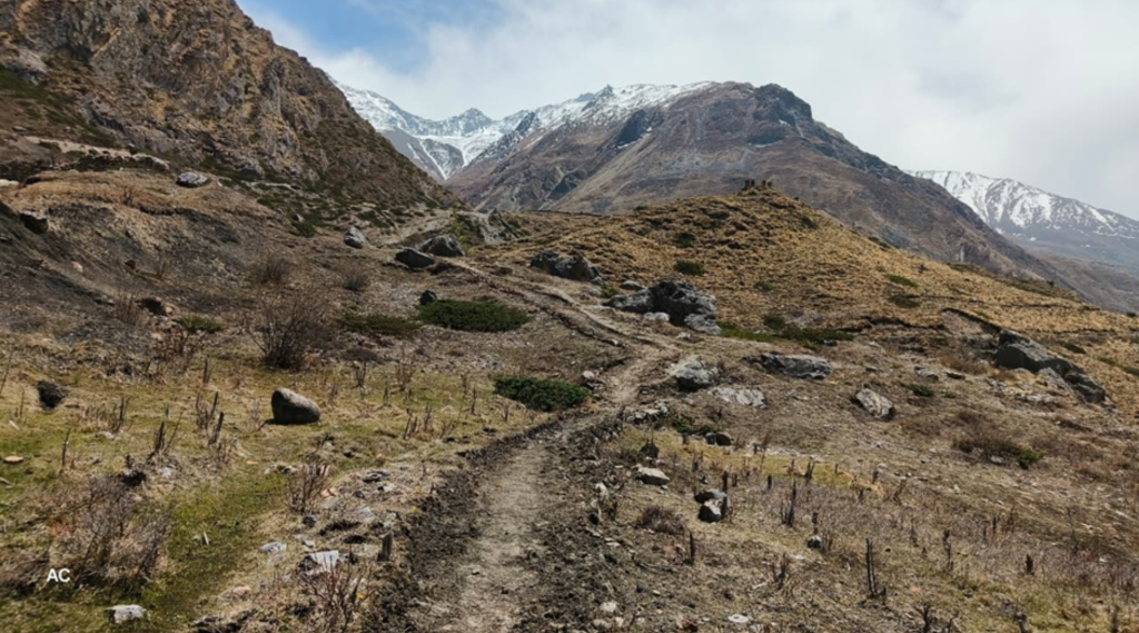 मुस्ताङका पर्यटकीय पदमार्ग स्तरोन्नति गरिँदै