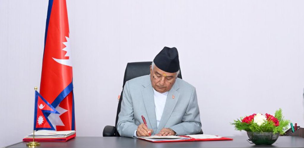 राष्ट्रपतिले जारी गरे संवैधानिक परिषद् सम्बन्धी अध्यादेश