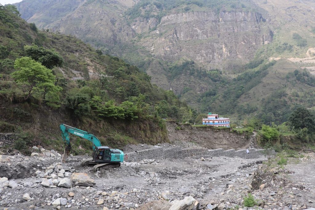 दग्नामको पहिरो नियन्त्रण गर्न दुई करोड विनियोजन, भयो ठेक्का सम्झौता