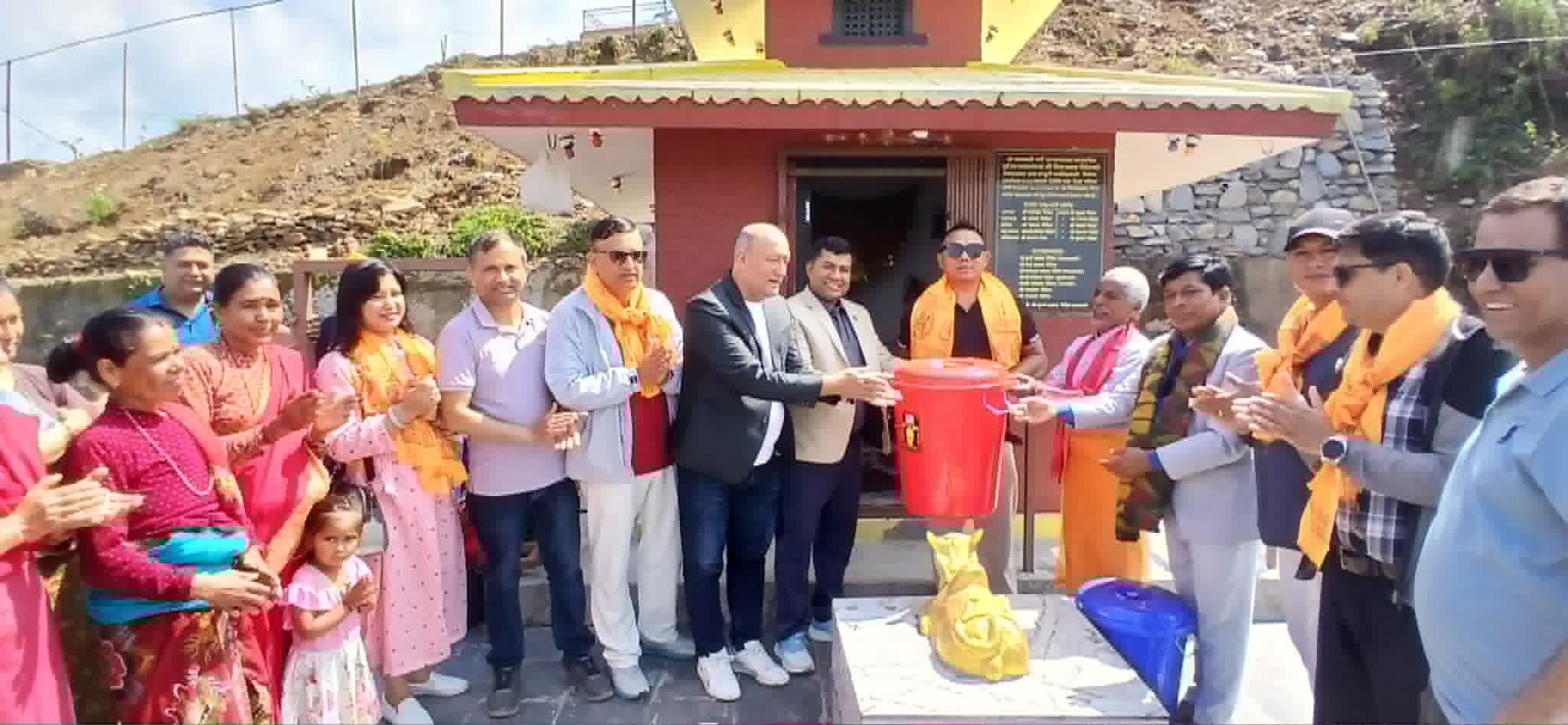 बुद्व विशाल बजार व्यापारिक एशोसियसनको त्रिलोकेश्वर शिव मन्दिरमा वृक्षारोपण कार्यक्रम