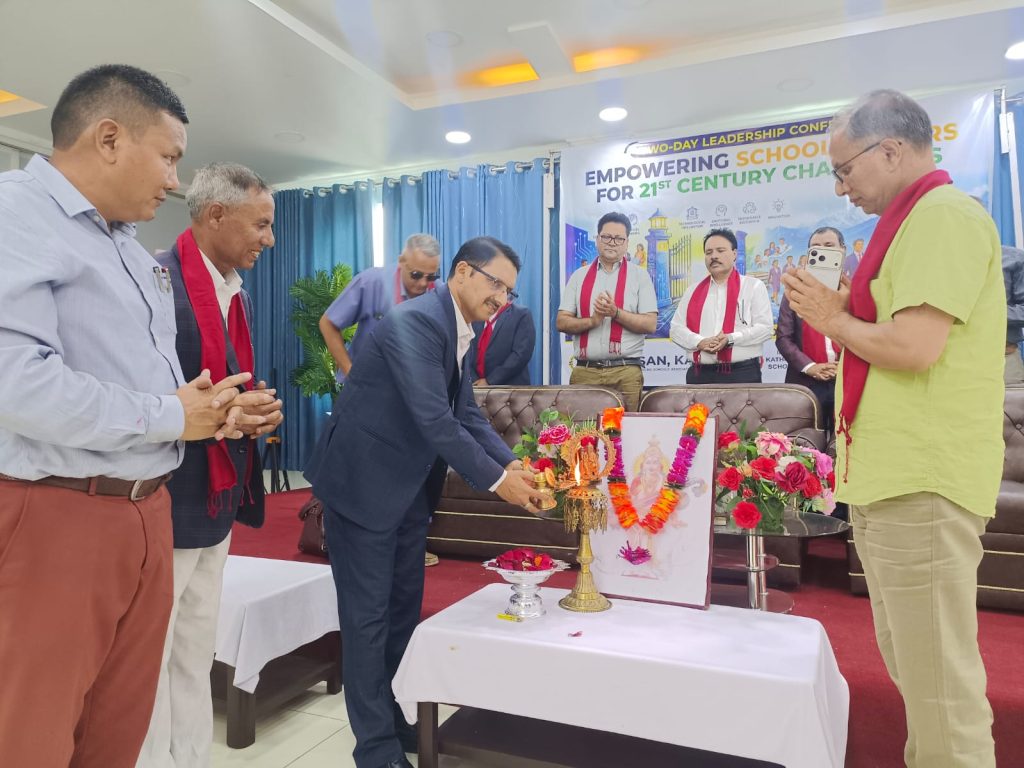 एन प्याब्सन कास्कीले आबद्ध विद्यालयका नेतृत्वकर्तालाई दियो प्रशिक्षण