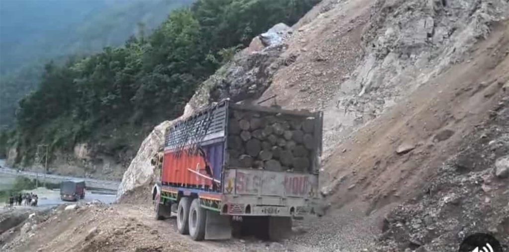 पहिरो र बाढीका कारण कालीगण्डकी करिडोर अवरुद्ध