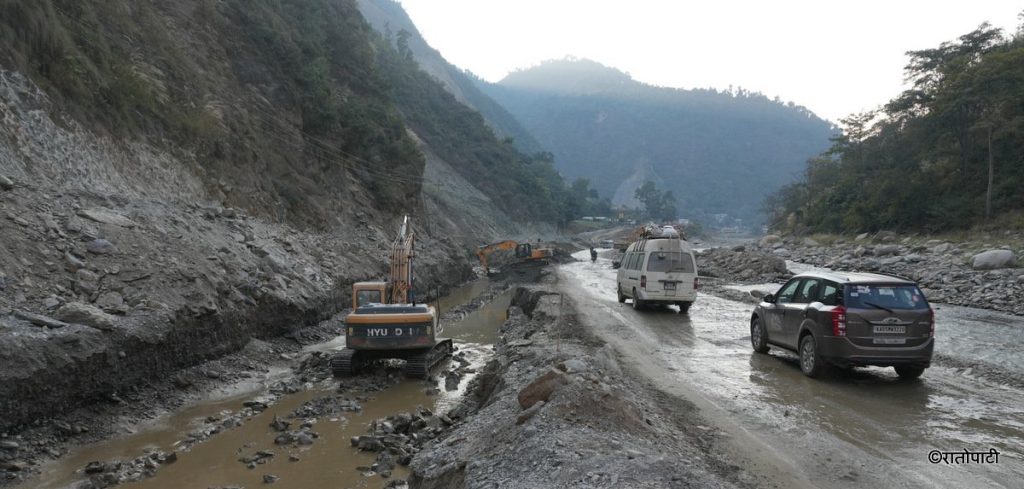 चार दिन बाढी पहिरोको जोखिम-  अत्यावश्यक कामबाहेक रातिको समयमा यात्रा नगर्न आग्रह