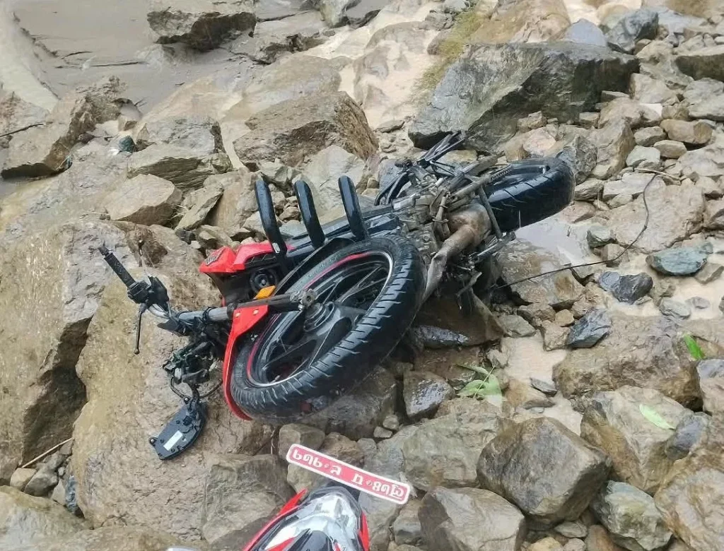 सिद्धबाबा नजिक भिरबाट मोटरसाइकल खस्दा एक जनाको मृत्यु
